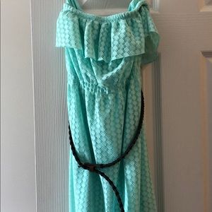Maxi dress with belt